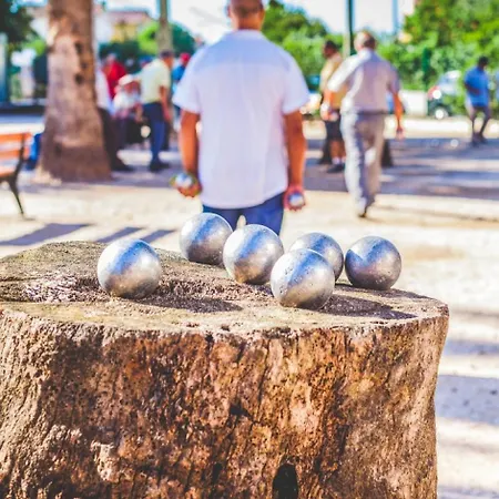 Bord De 1 Lit Double 1 Lit Simple Апартаменты