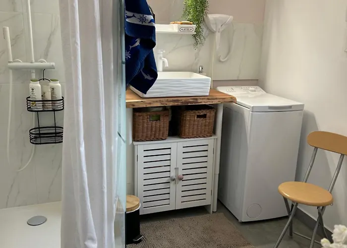 Bord De 1 Lit Double 1 Lit Simple Apartment *